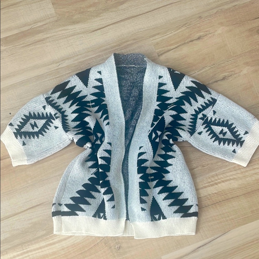 Western patterned over sized Open Cardigan small